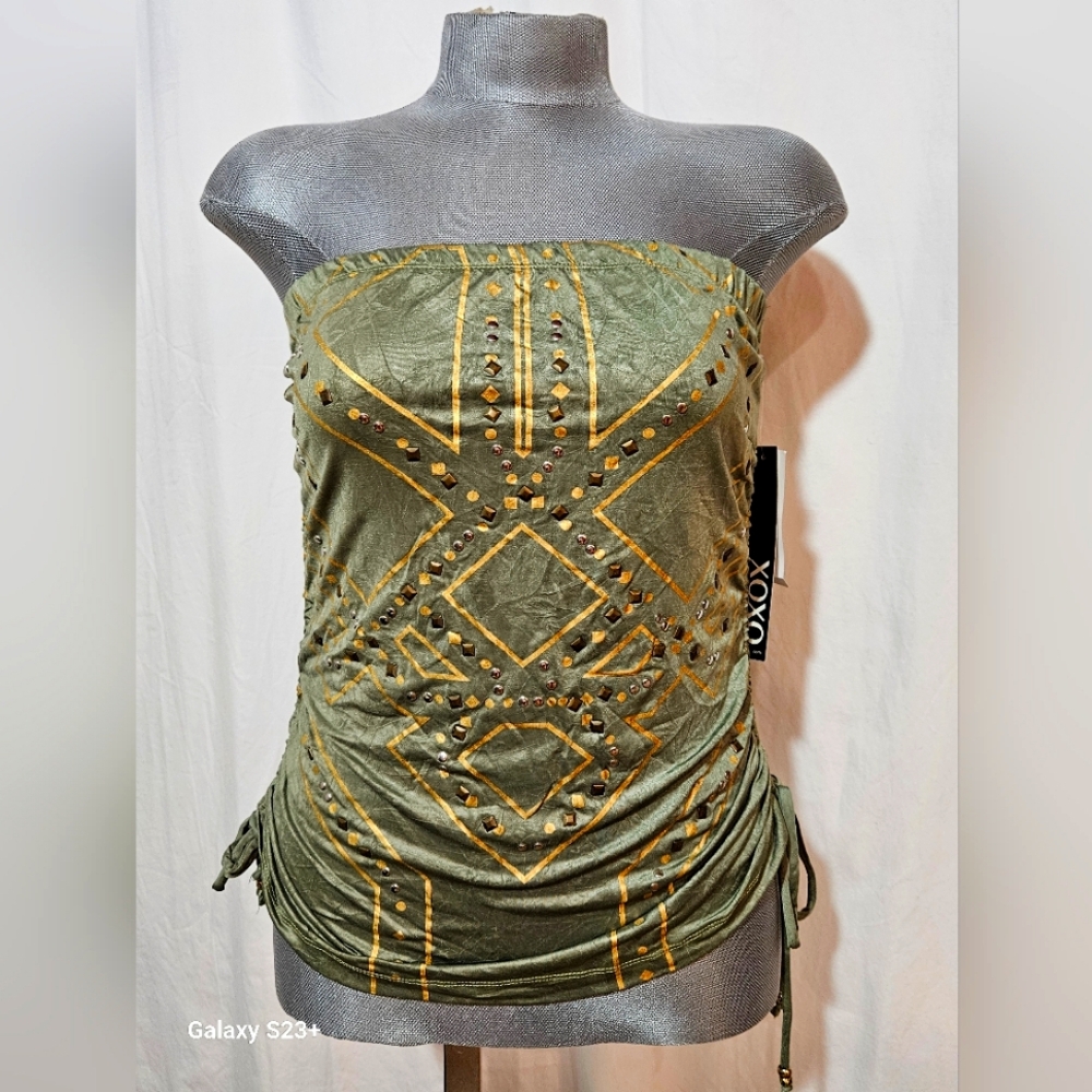 NWT XOXO Top